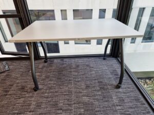 Used Training Office Table – White Mobile Office Desk with Lockable Castors