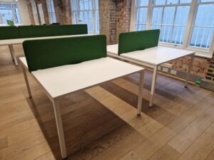 2 Person Bench Office Desk Front-to-Front Compact Workstation with Screen- 100cm
