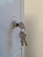 4 Drawer Office Filing Cabinet Lockable Fireproof - A4 Foolscap Compatible - Image 9