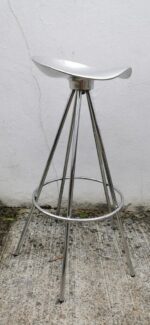 BD Barcelona Jamaica Aluminium Bar Stools + 60cm Paris High Table By Jorge Pensi - Image 18