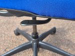 Humanscale Freedom Draughtsman Chair High Ergonomic Tall Office Seat - Navy Blue - Image 12