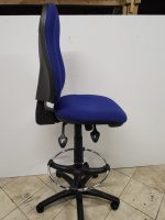 Draughtsman Ergonomic Office Chair High Back w/ Castors and Foot Ring - Blue - Image 6