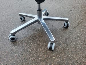 Task chairs