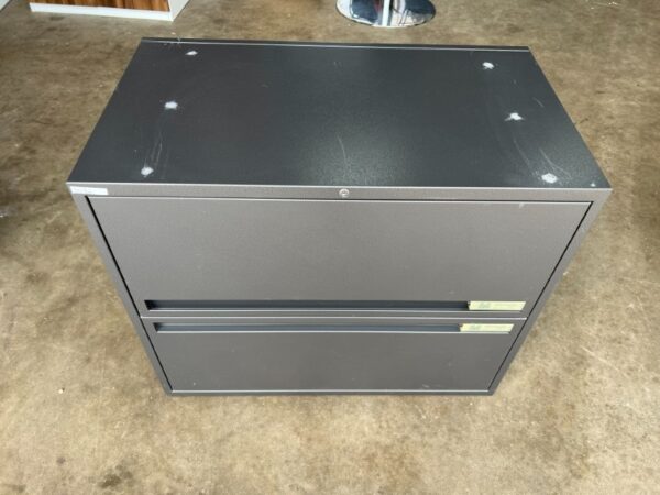 Storage cabinet