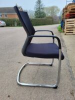 SIDIZ Mesh Visitor Chairs – Cantilever Meeting Office Chairs - Set of 11 - Image 8