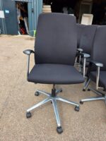 Swivel Office Chairs Set of 16 | Aluminium Base with Armrests and High Back - Image 13