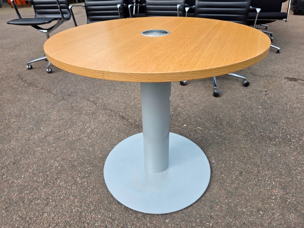 57-276 Office Round Meeting Table | Oak Effect Top with Grey Steel Pedestal Base - Image 1