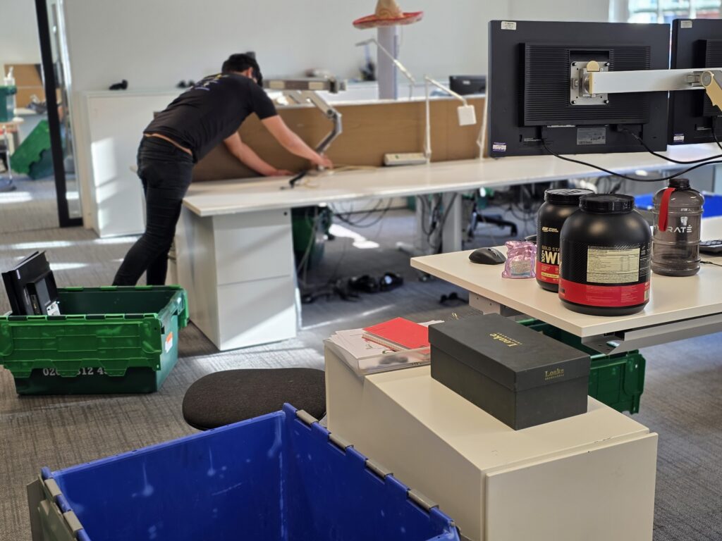 efficient office furniture clearance by oneplace2save