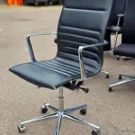 Black Swivel Office Chair | Faux Leather Seat | Chrome Arms & Castor Base