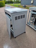 20U Freestanding Server Rack Cabinet with Patch Panels and Castors - Grey - Image 7