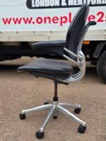 Humanscale Freedom Leather Chair – Black Ergonomic Seat with Chrome Frame - Image 4