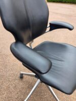 Humanscale Freedom Leather Chair – Black Ergonomic Seat with Chrome Frame - Image 6