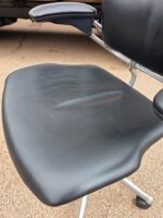 Humanscale Freedom Leather Chair – Black Ergonomic Seat with Chrome Frame - Image 7