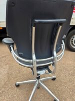 Humanscale Freedom Leather Chair – Black Ergonomic Seat with Chrome Frame - Image 13