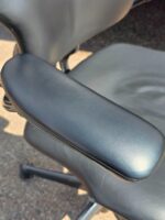 Humanscale Freedom Office Chair - Black Leather Seat with Headrest - Ergonomic - Image 14