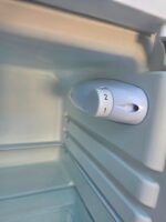 LEC Undercounter Fridge Freezer | White Compact Office Kitchen Appliance - Image 11