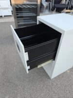 A4 Metal Filing Cabinet - 2 Drawer White Lockable Office Storage - 67cm - Image 4