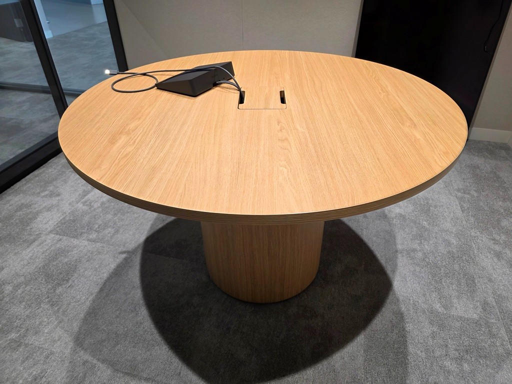57-184 Round Oak Meeting Table – Pedestal Base with Integrated Power and USB - 120cm - Image 1