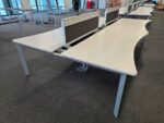 Steelcase White Bench Desk, 4-Person Workstation with Double Wave Top - 160cm - Image 3